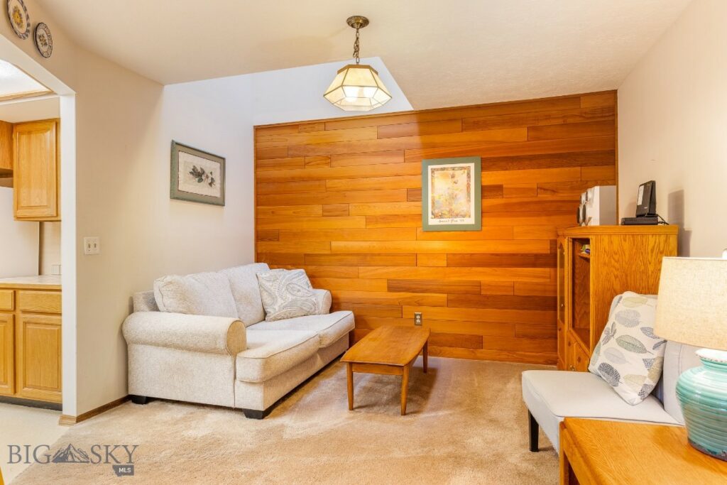 1645 S Black Avenue, Bozeman MT 59715