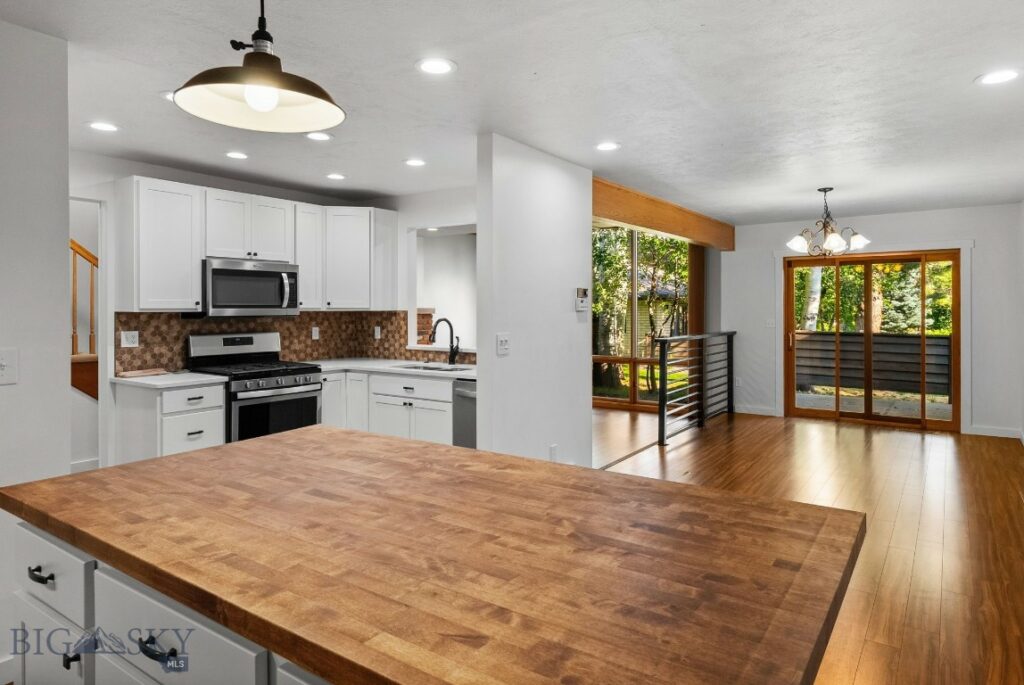 1659 S Black Avenue, Bozeman MT 59715