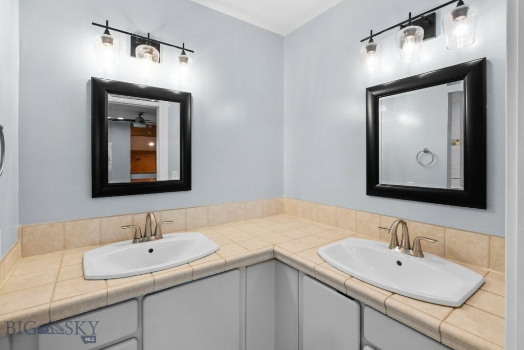 1659 S Black Avenue, Bozeman MT 59715