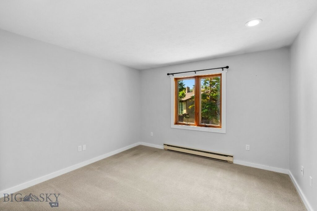 1659 S Black Avenue, Bozeman MT 59715