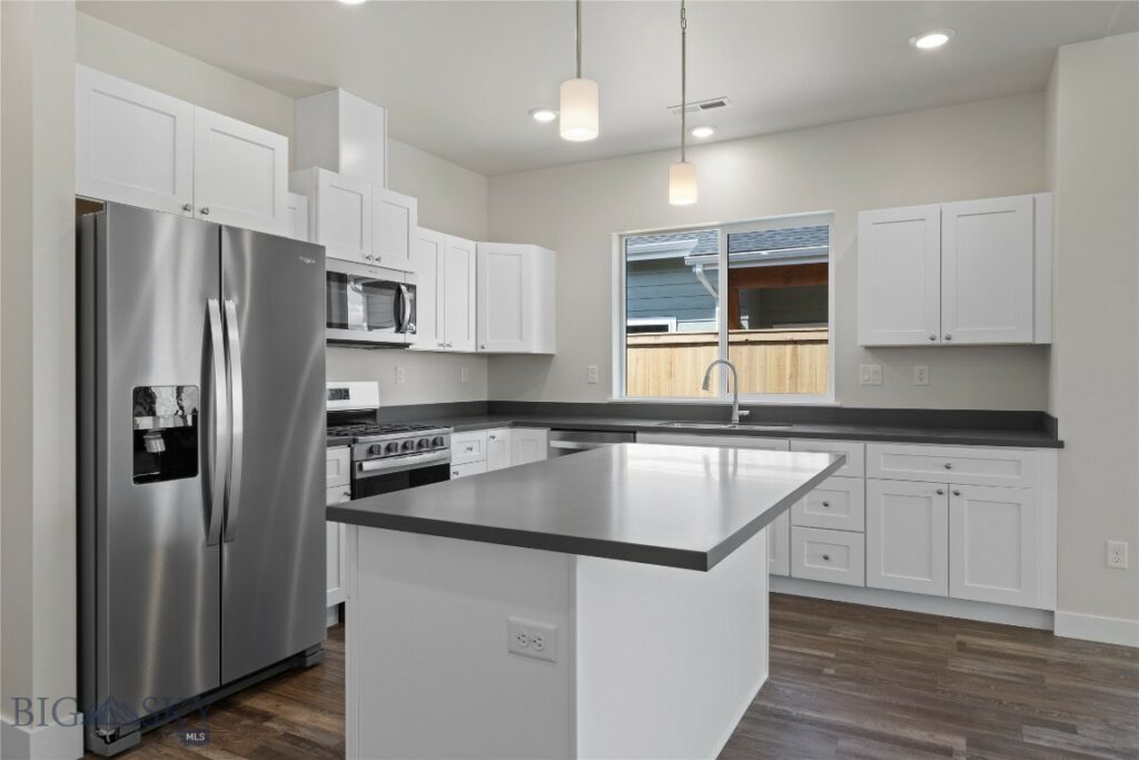 17 N Reliance Ave, Bozeman MT 59718