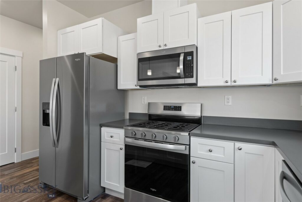 17 N Reliance Ave, Bozeman MT 59718