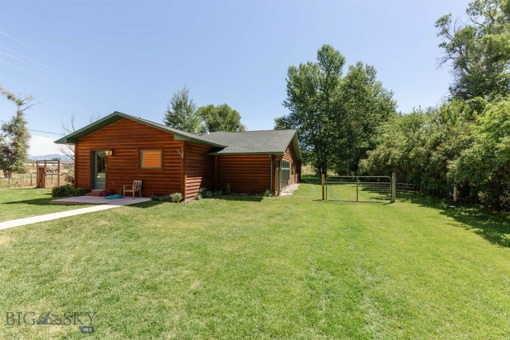 1733 W Cameron Bridge Road, Bozeman MT 59718