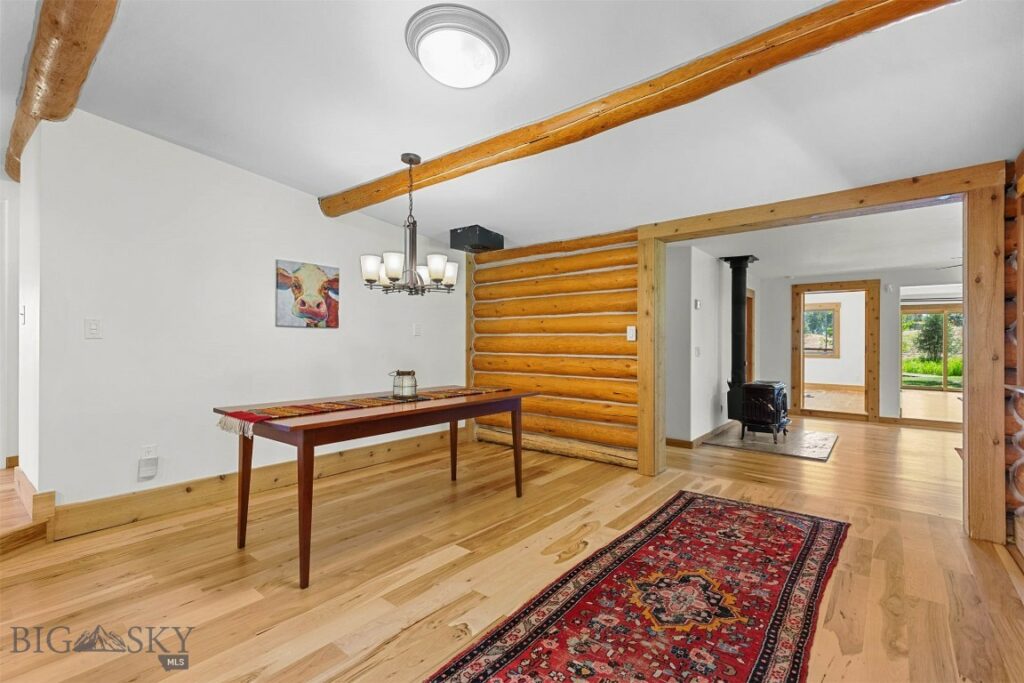 1733 W Cameron Bridge Road, Bozeman MT 59718