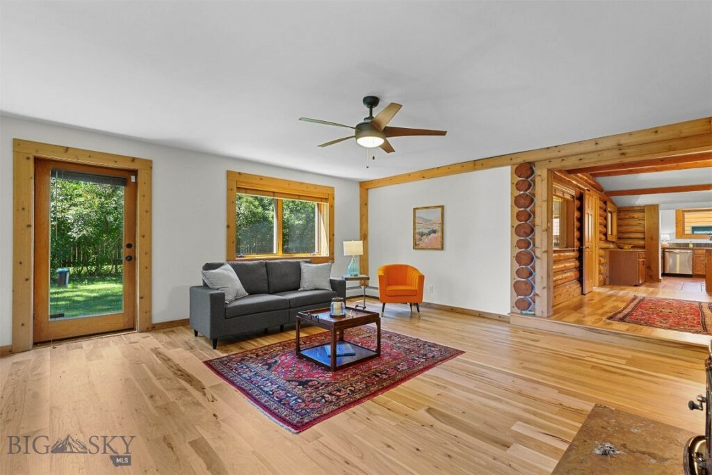 1733 W Cameron Bridge Road, Bozeman MT 59718