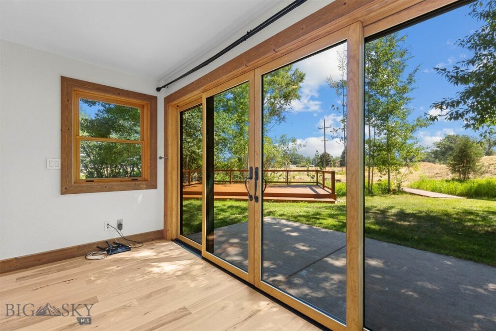 1733 W Cameron Bridge Road, Bozeman MT 59718