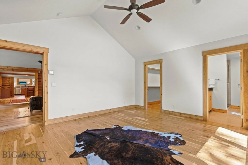 1733 W Cameron Bridge Road, Bozeman MT 59718