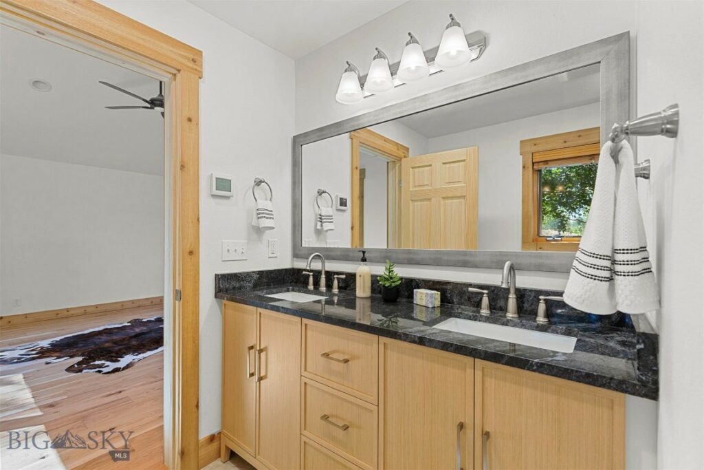 1733 W Cameron Bridge Road, Bozeman MT 59718