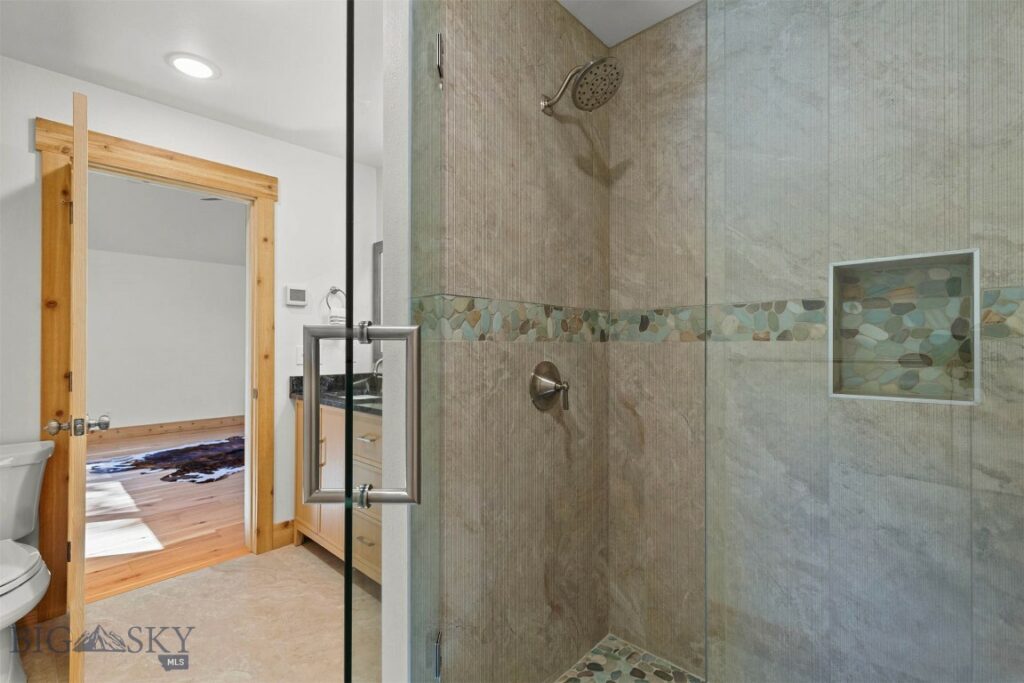 1733 W Cameron Bridge Road, Bozeman MT 59718