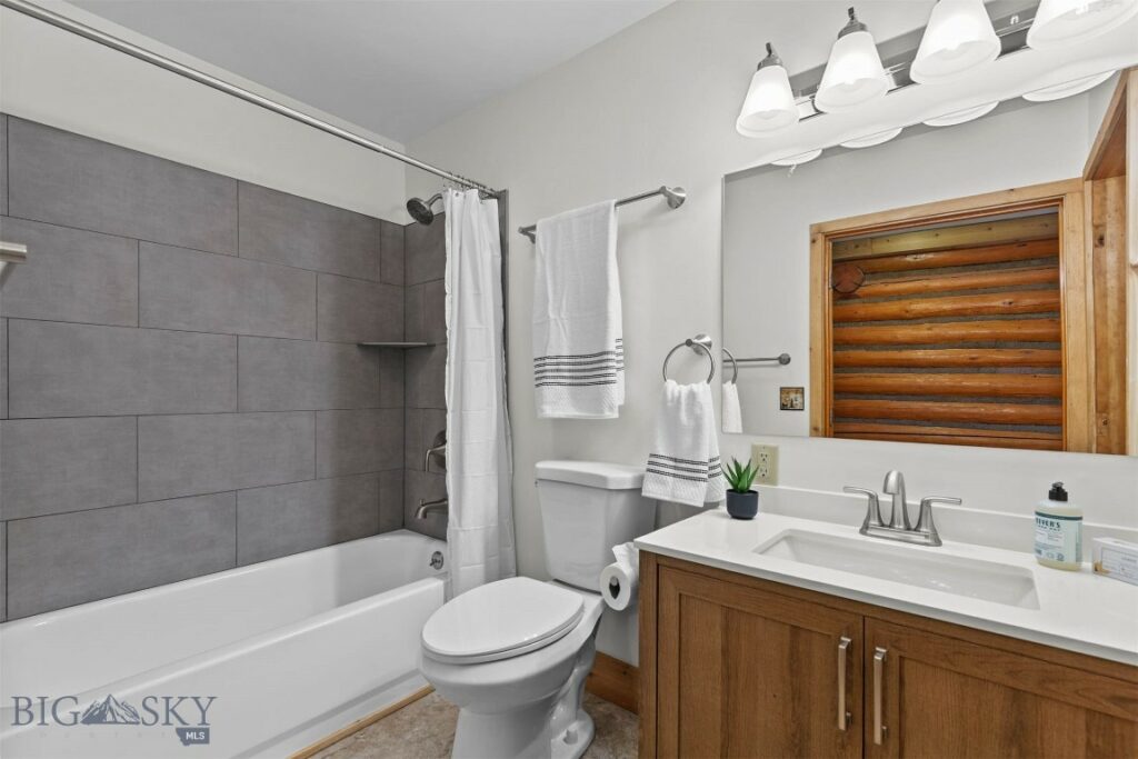 1733 W Cameron Bridge Road, Bozeman MT 59718