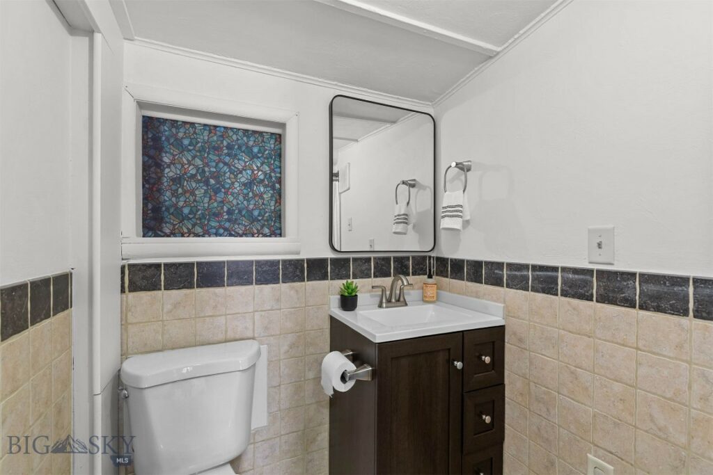1733 W Cameron Bridge Road, Bozeman MT 59718