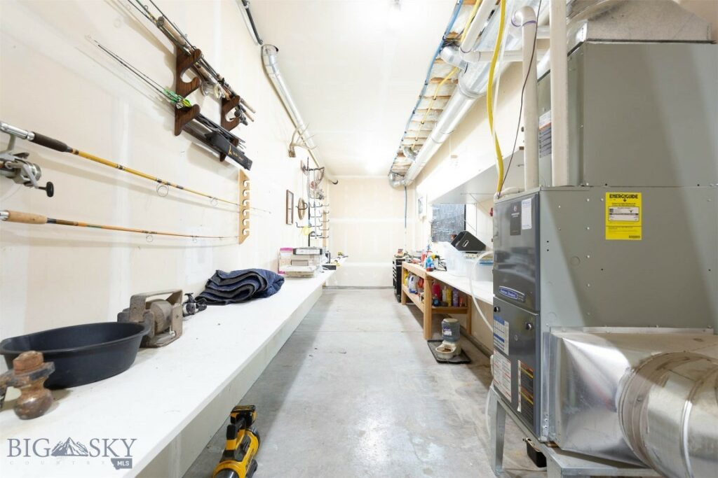 1733 W Cameron Bridge Road, Bozeman MT 59718