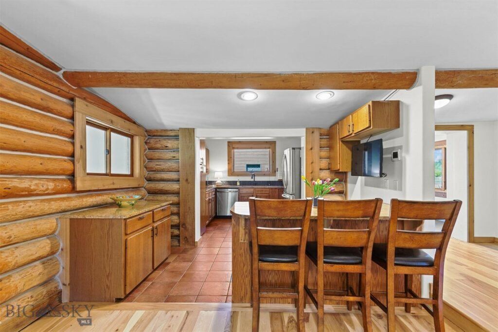 1733 W Cameron Bridge Road, Bozeman MT 59718