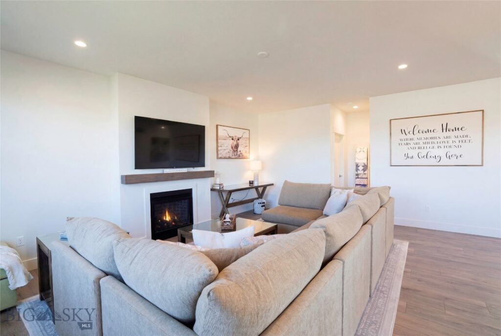 18 Arrow Peak Court, Bozeman MT 59718