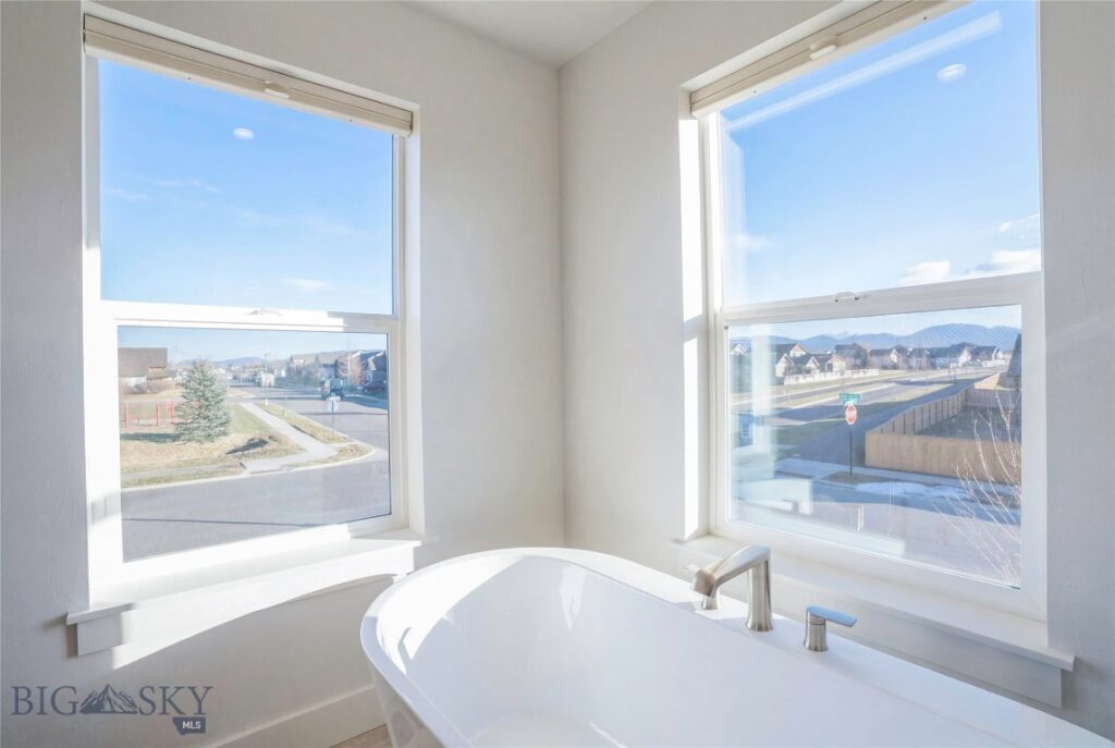 18 Arrow Peak Court, Bozeman MT 59718