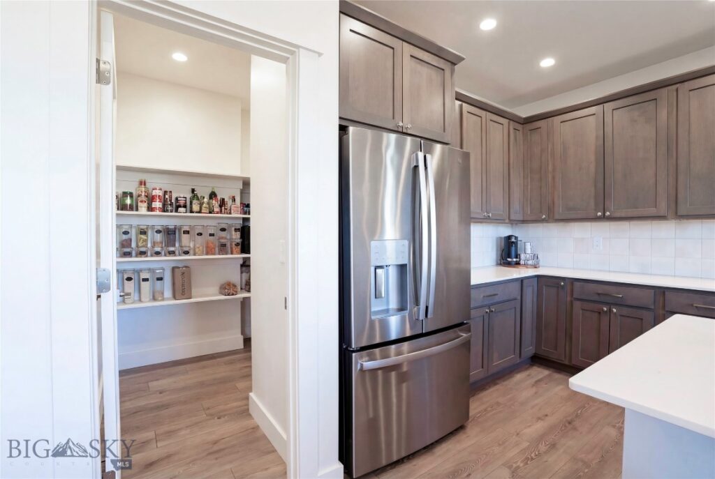 18 Arrow Peak Court, Bozeman MT 59718