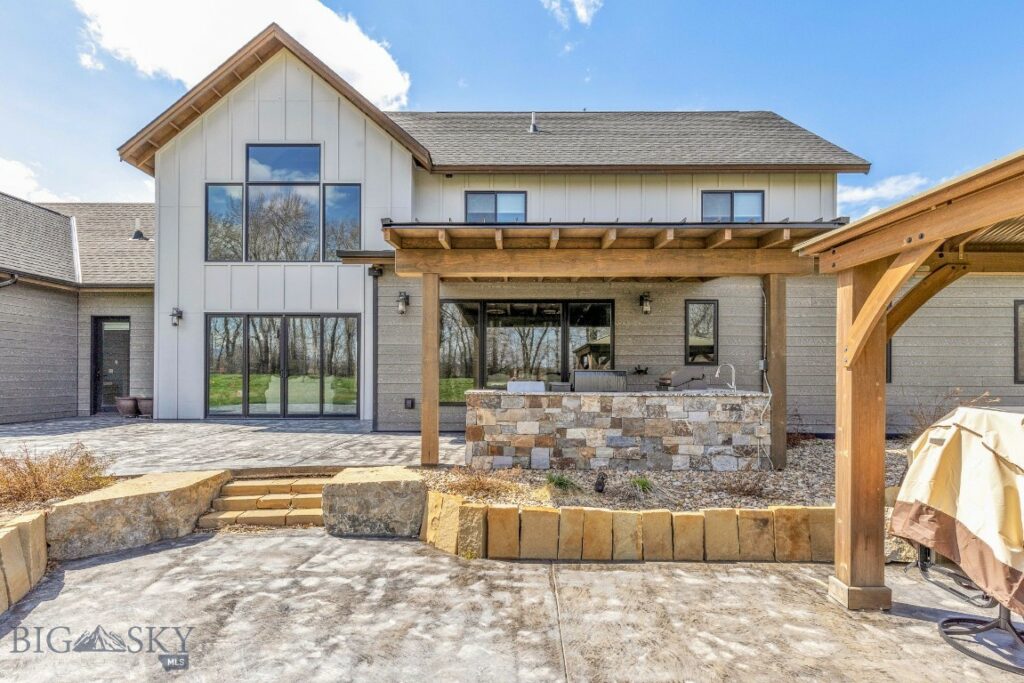 18 Moon Shadow Drive, Bozeman MT 59715