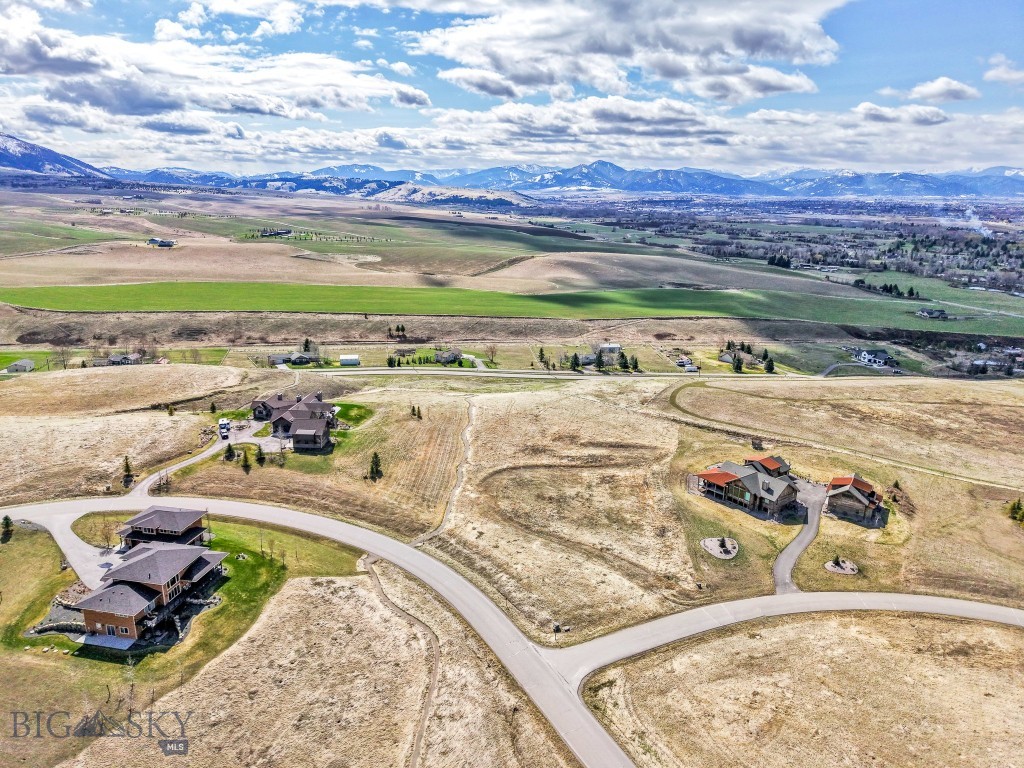 18 Moon Shadow Drive, Bozeman MT 59715