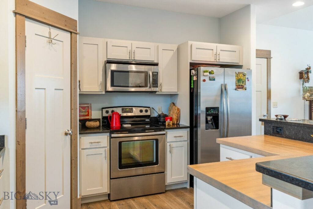 182 Snowy Owl Trail, Bozeman MT 59718