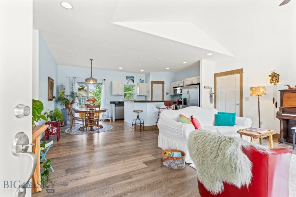 182 Snowy Owl Trail, Bozeman MT 59718