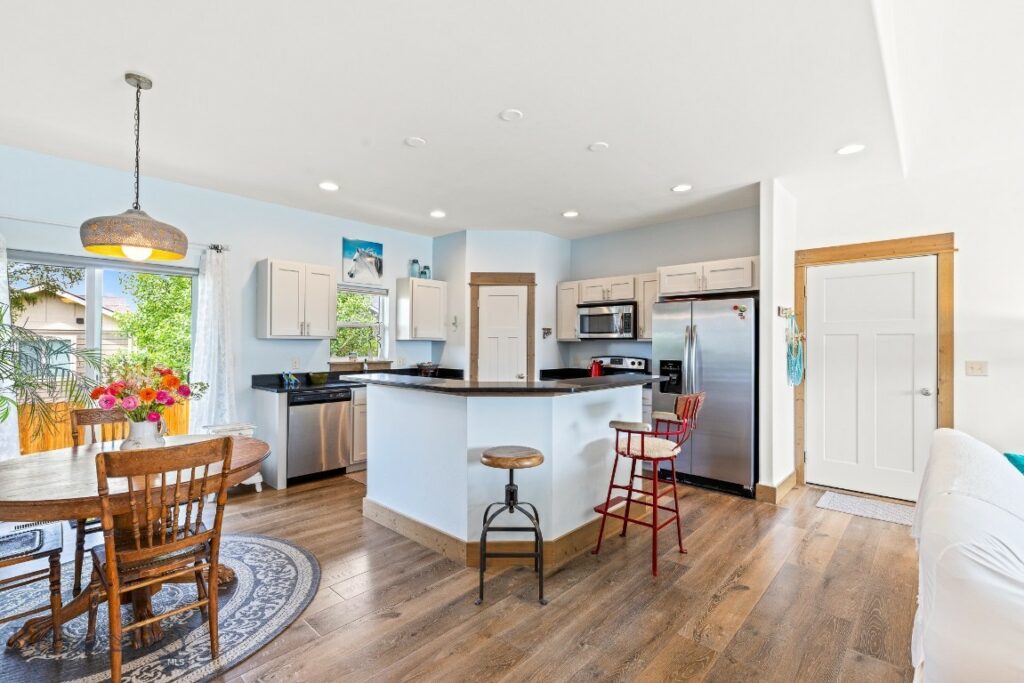 182 Snowy Owl Trail, Bozeman MT 59718