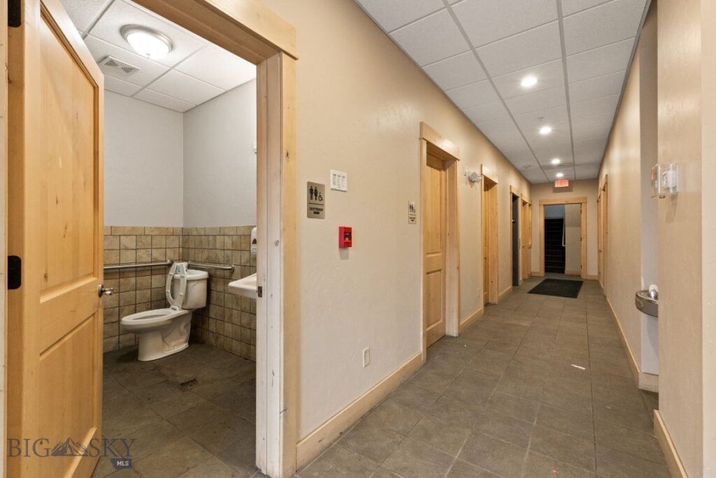 1940 W Dickerson, Bozeman MT 59718