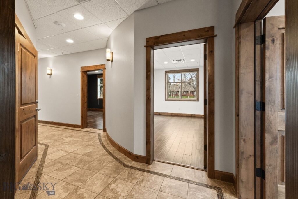 1940 W Dickerson, Bozeman MT 59718