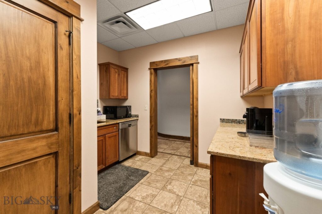 1940 W Dickerson, Bozeman MT 59718