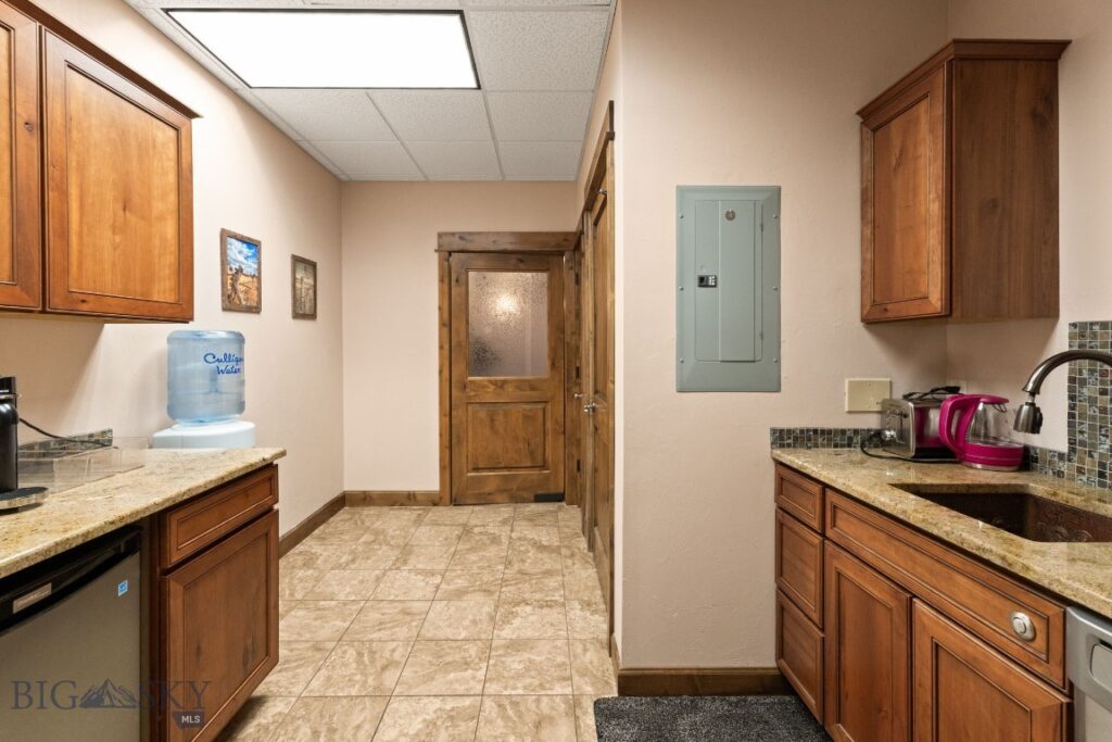 1940 W Dickerson, Bozeman MT 59718