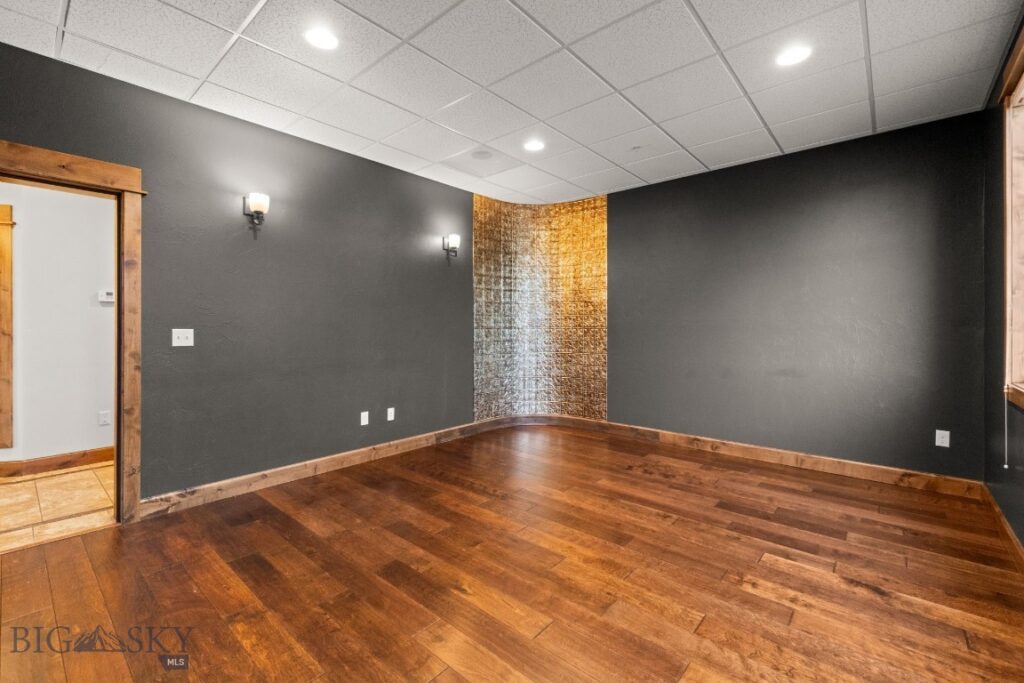 1940 W Dickerson, Bozeman MT 59718