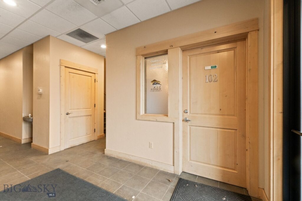 1940 W Dickerson, Bozeman MT 59718