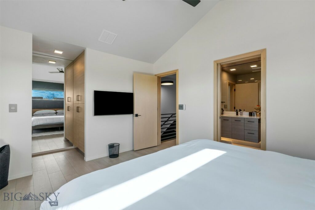 1952 Little Cottage Lane, Bozeman MT 59715