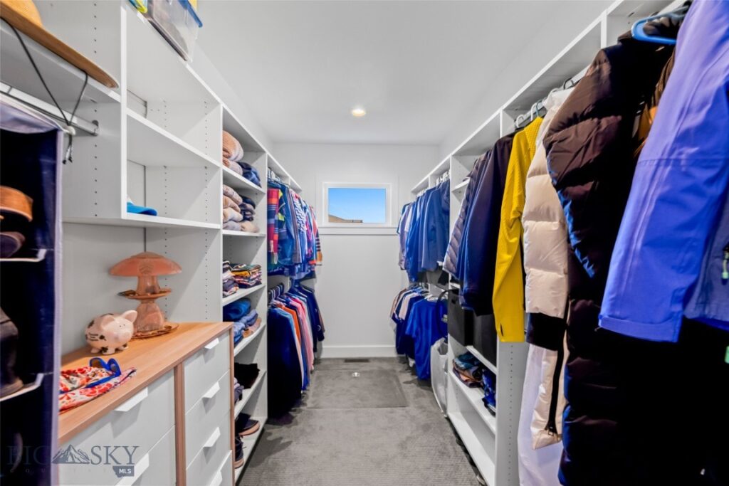 196 Arrow Peak Court, Bozeman MT 59718