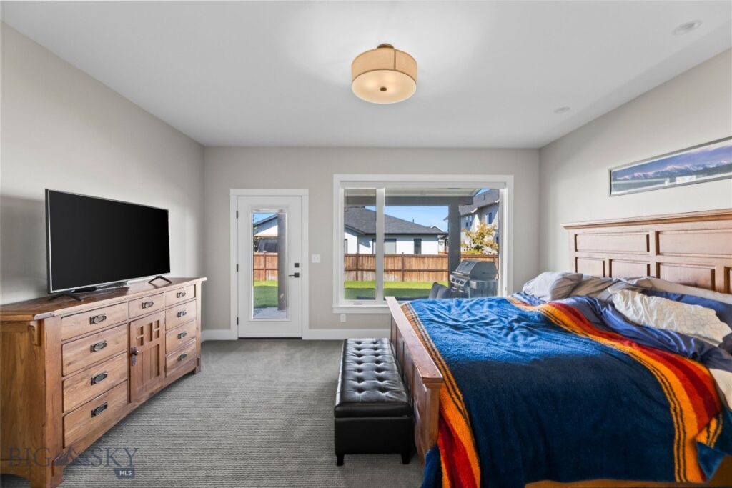 196 Arrow Peak Court, Bozeman MT 59718