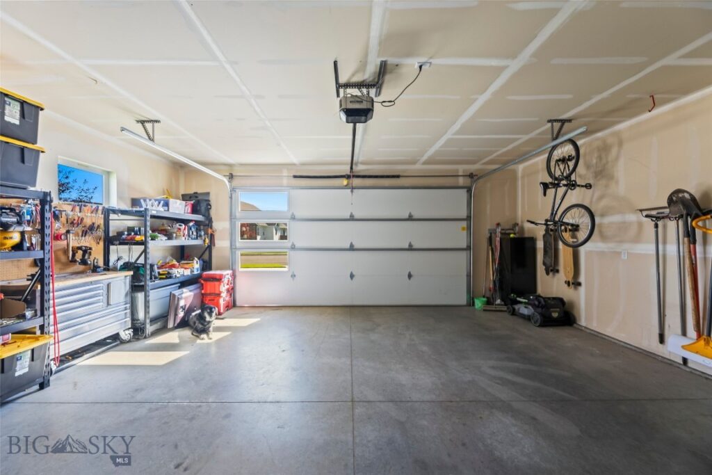 196 Arrow Peak Court, Bozeman MT 59718