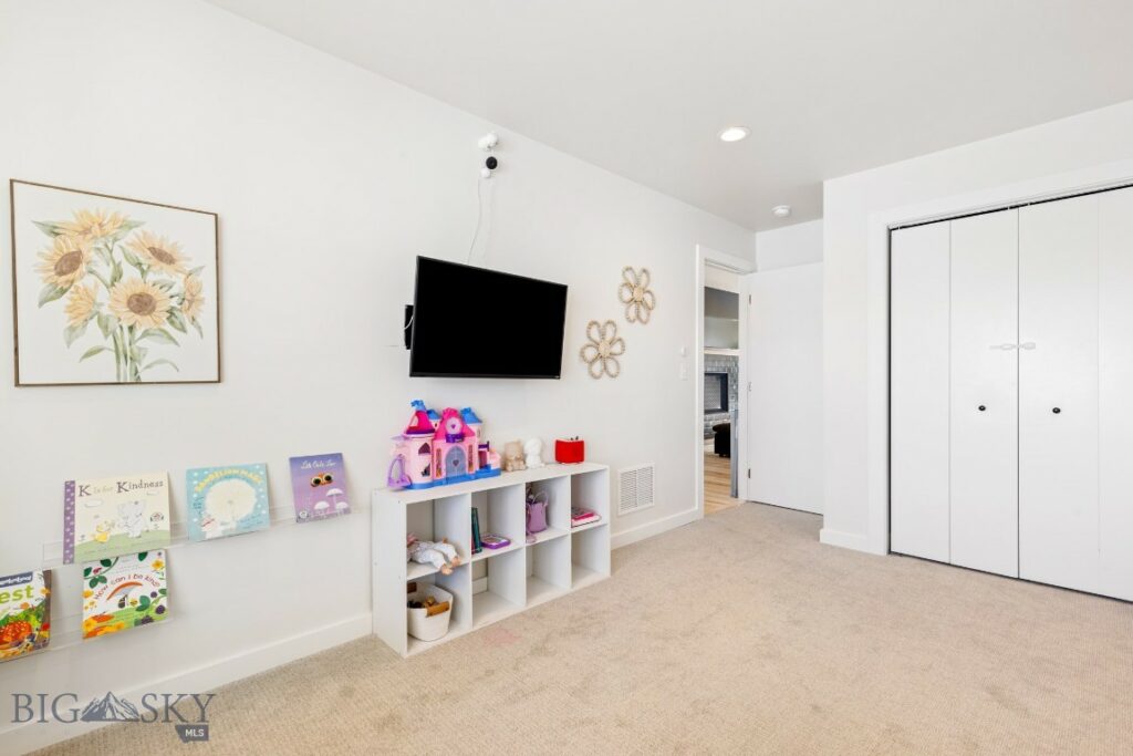 1991 Ryun Sun Way, Bozeman MT 59718