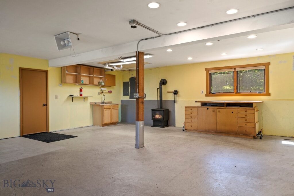 2 Hitching Post, Bozeman MT 59715