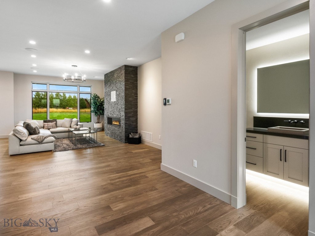 20 Bold Driver Lane, Bozeman MT 59718