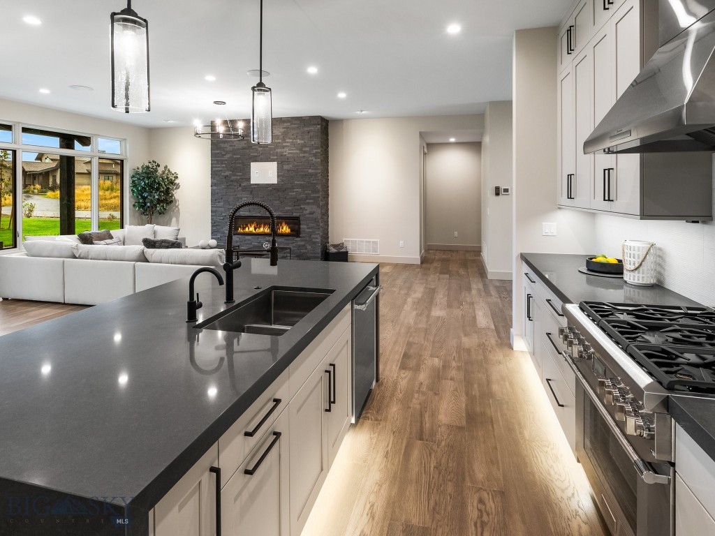20 Bold Driver Lane, Bozeman MT 59718