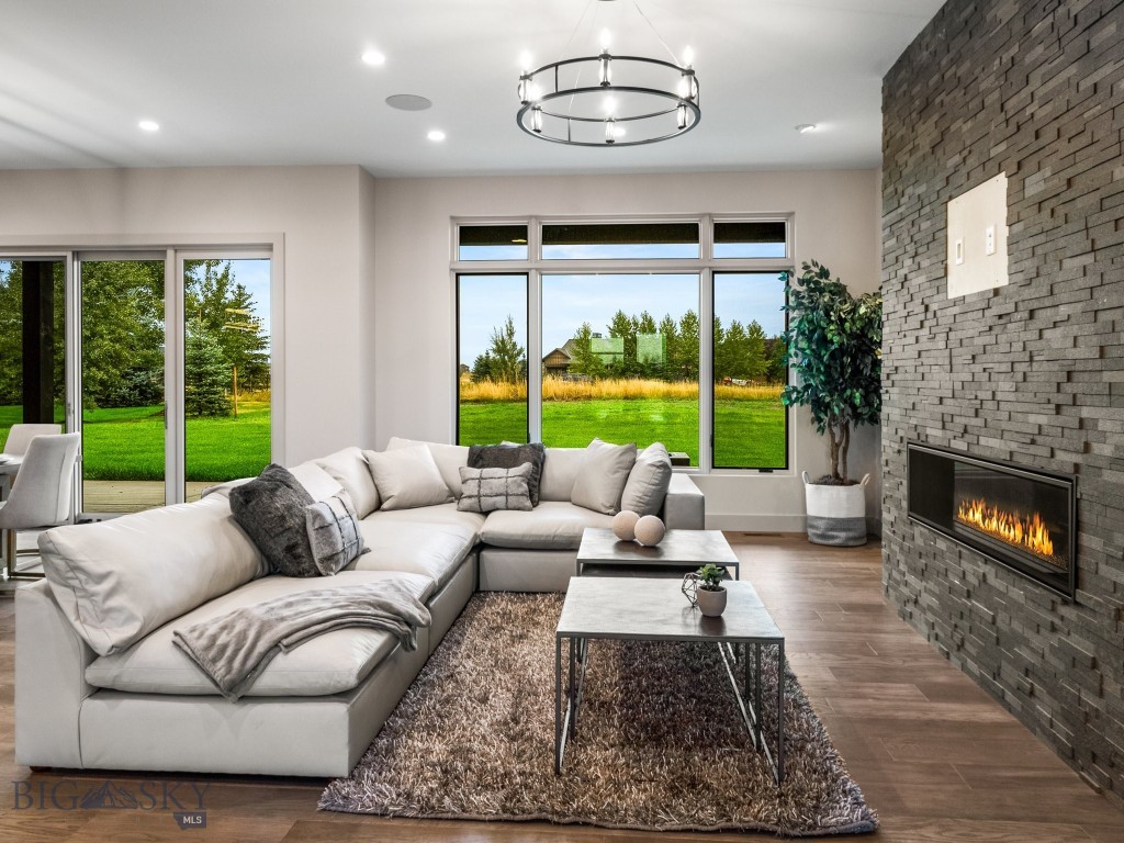 20 Bold Driver Lane, Bozeman MT 59718