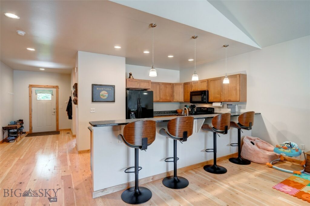 20 Voyager Lane, Bozeman MT 59718