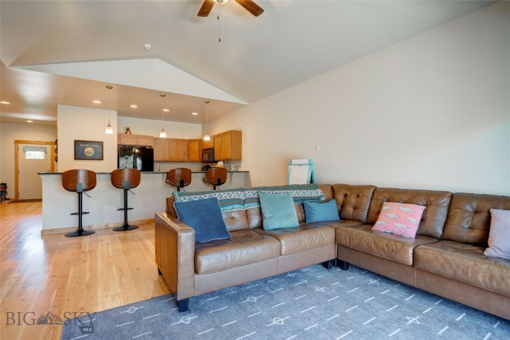 20 Voyager Lane, Bozeman MT 59718