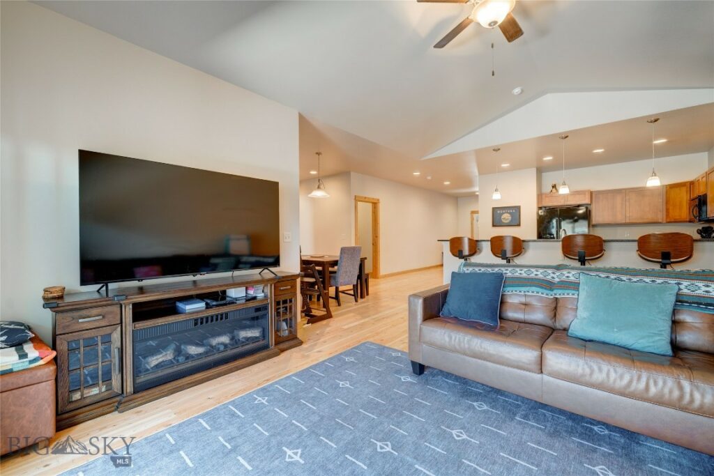 20 Voyager Lane, Bozeman MT 59718