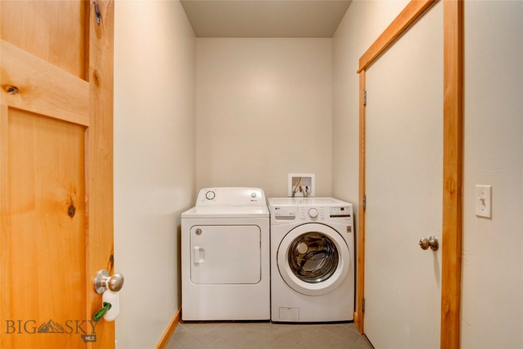 20 Voyager Lane, Bozeman MT 59718