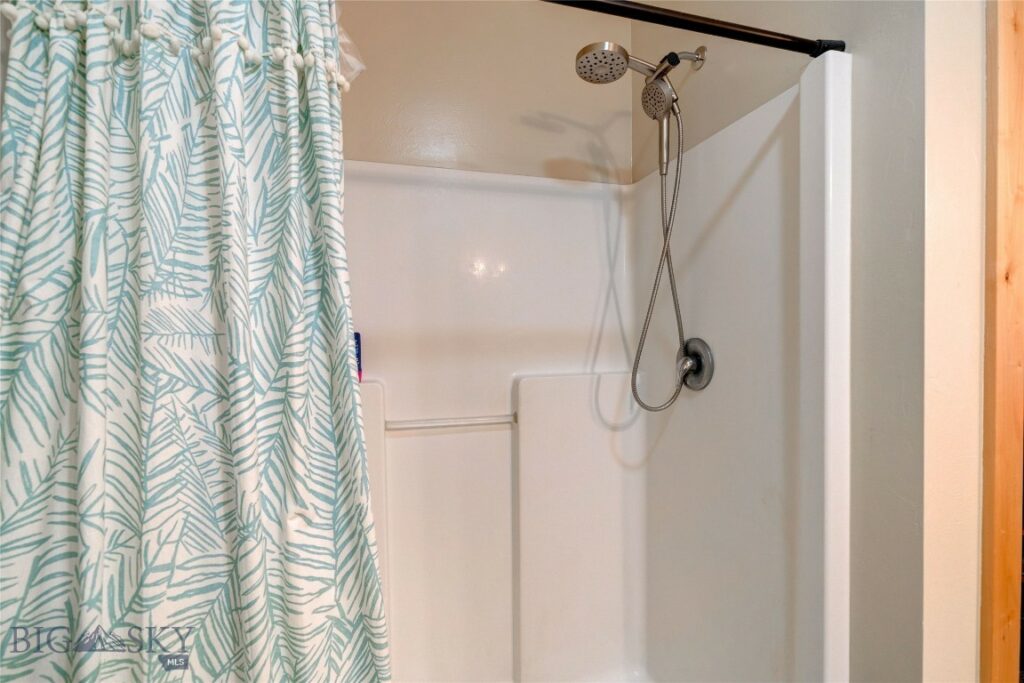 20 Voyager Lane, Bozeman MT 59718