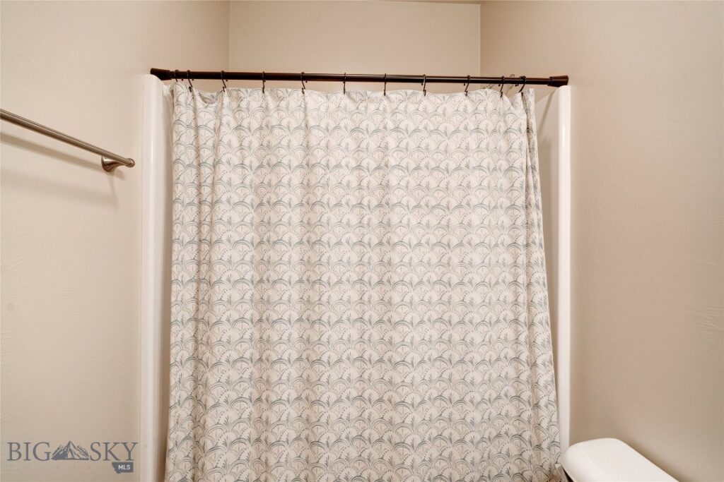 20 Voyager Lane, Bozeman MT 59718