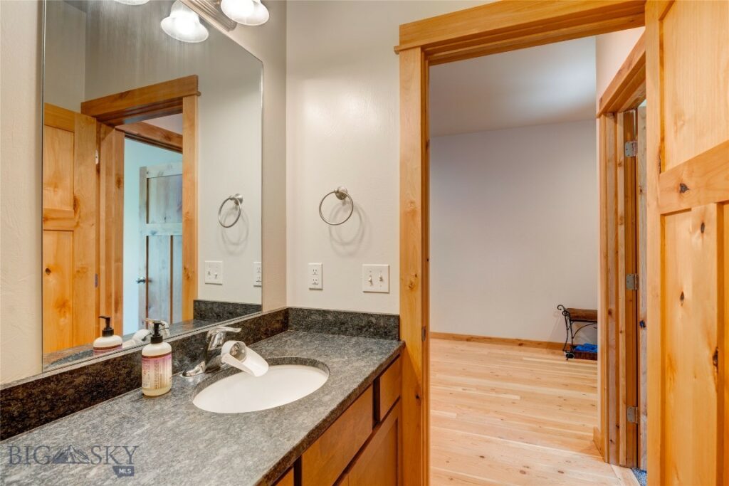20 Voyager Lane, Bozeman MT 59718