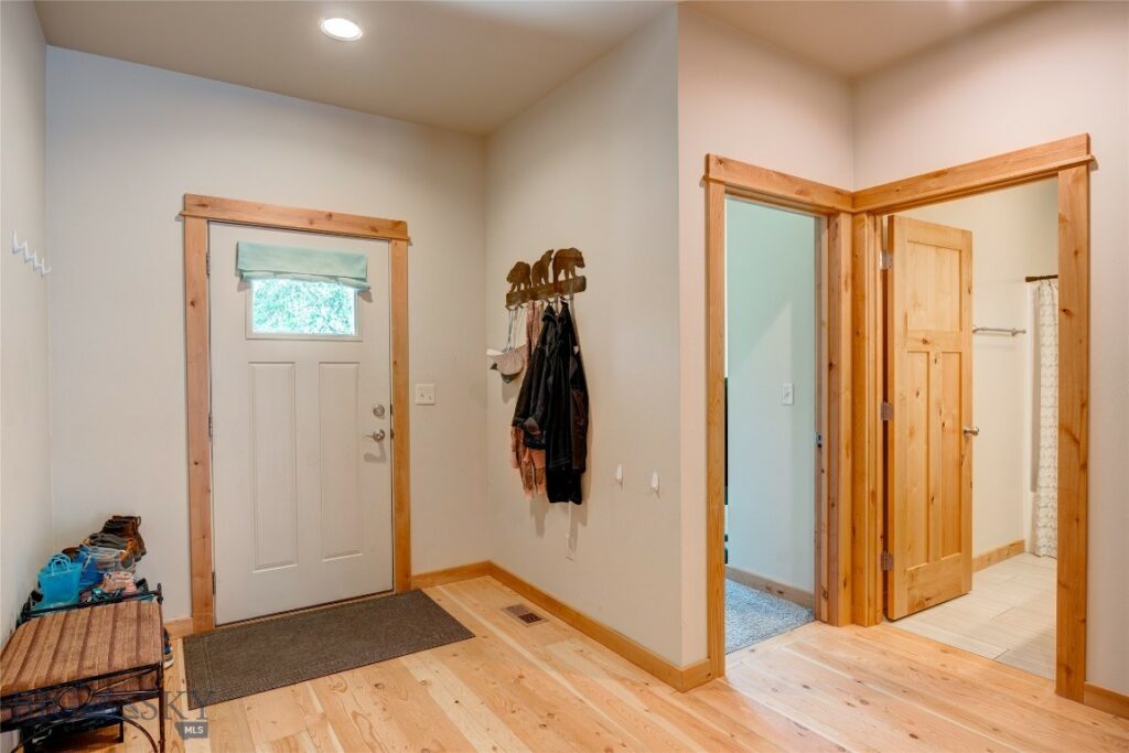 20 Voyager Lane, Bozeman MT 59718