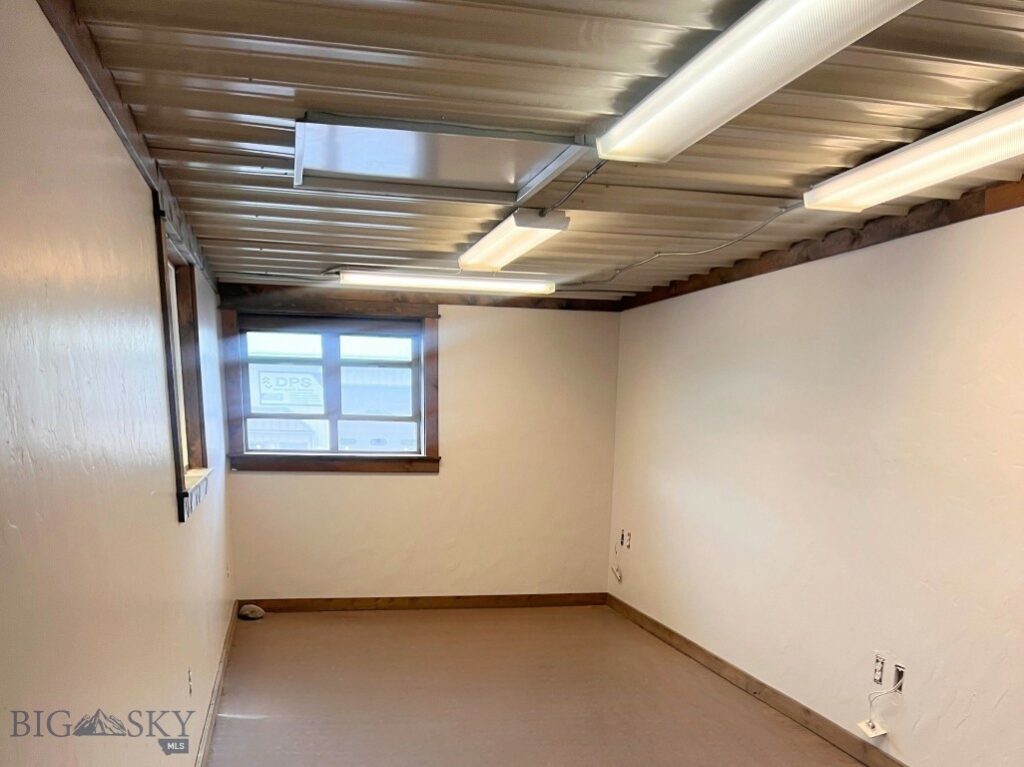 20 W Haley Springs Road, Bozeman MT 59718