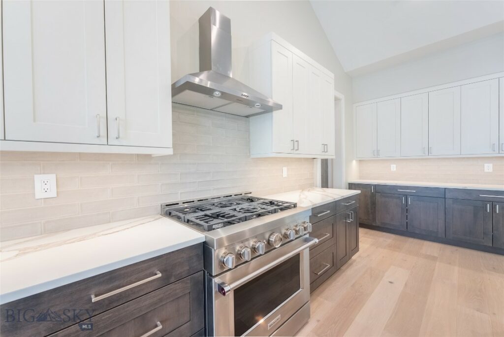 202 Creekbank Loop, Bozeman MT 59718